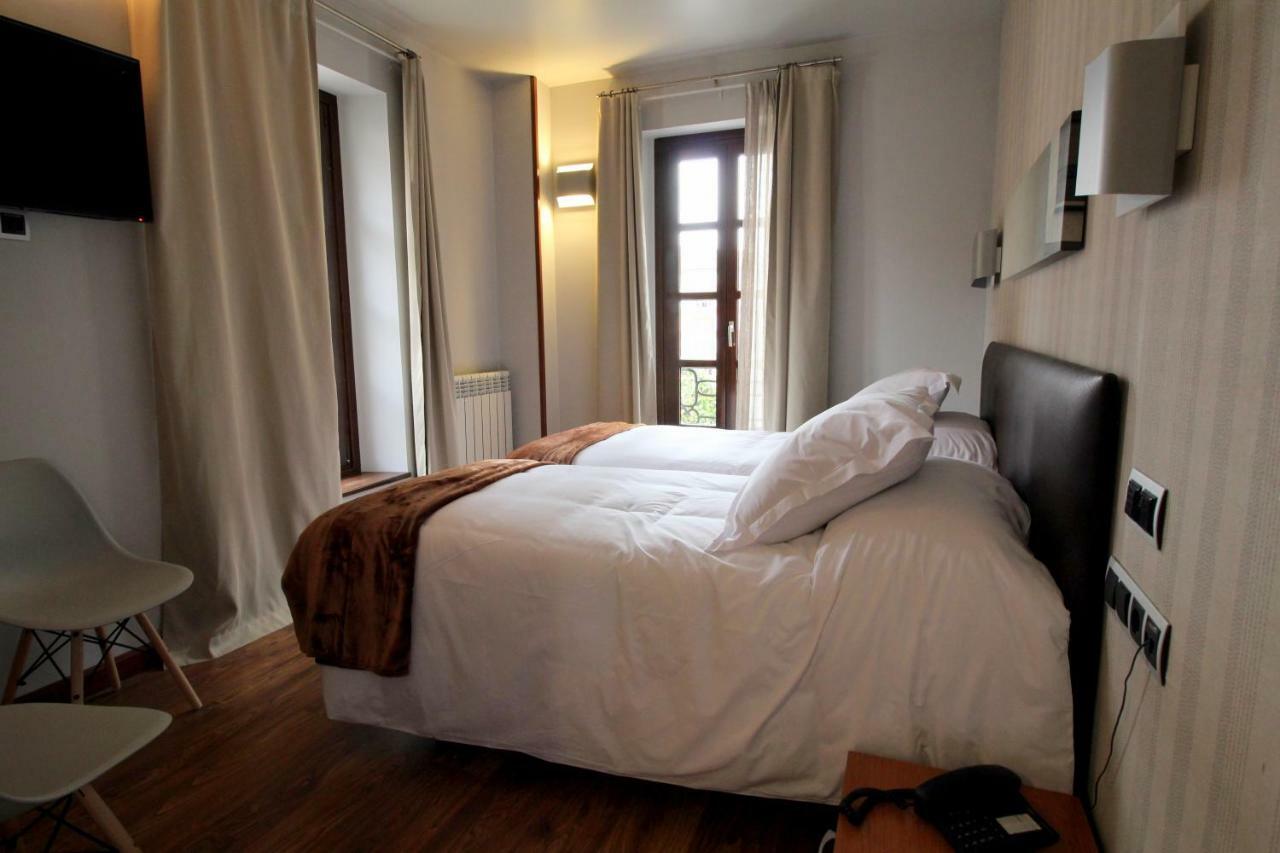 Hospedium Hotel La Casona Del Conde Noreña Dış mekan fotoğraf