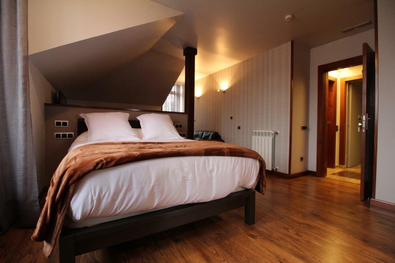 Hospedium Hotel La Casona Del Conde Noreña Dış mekan fotoğraf